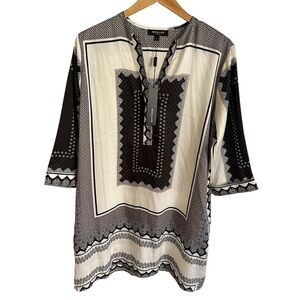 NWT Beulah Style women’s Large V Neck Scarf Print Shift Dress Black Cream Party